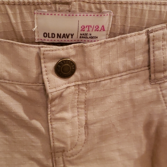 Old Navy cargo capris - Picture 2 of 3